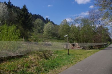 Visualisierung der römischen Wasserleitung entlag des Radweges