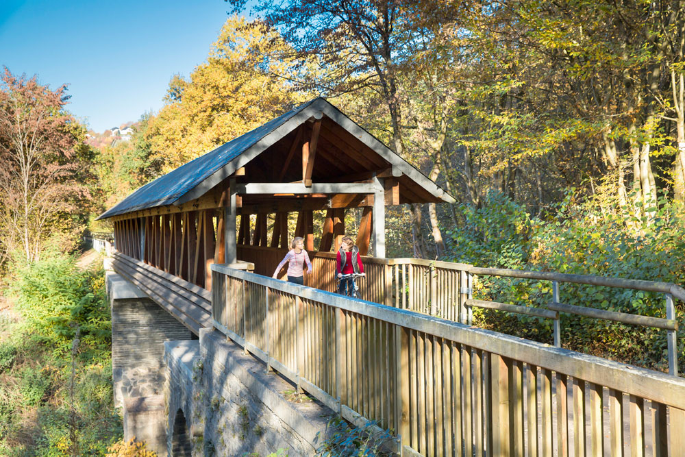 Inlineskaten und spazieren auf dem Ruwer-Hochwald-Radweg